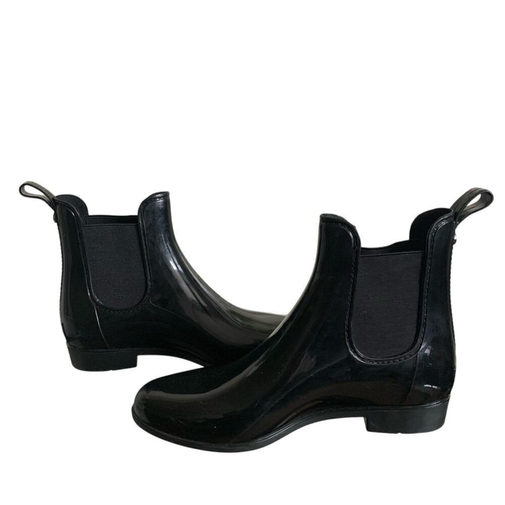 Marc Fisher Women's Black Rainy2 Chelsea Rain Boots Size 8 Minimal Classic